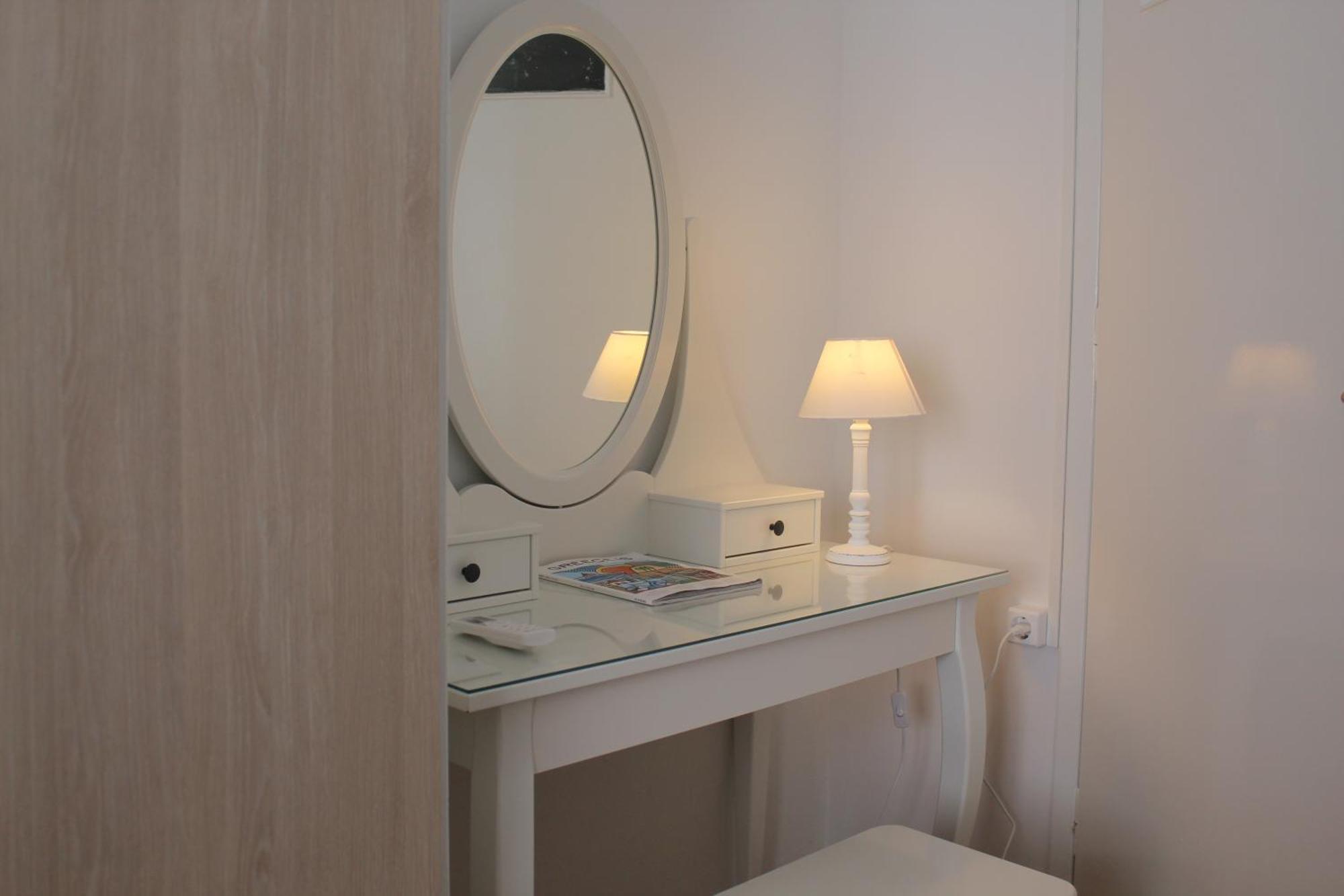 Suite 2 Bedrooms Athene Buitenkant foto